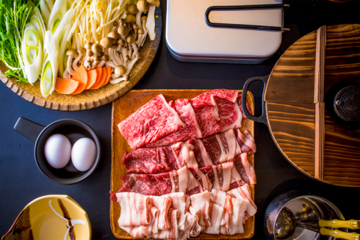 【1泊2食】＜冬期限定＞選べる”Hot Pot”プラン～国産黒毛和牛と神戸ポークの美味をあったか鍋で味わう"Winterグランピング"～