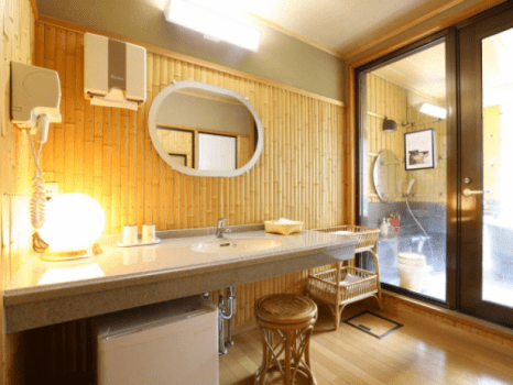 [Take]Valley-view Japanese-style room(7 tatami), with semi-open-air hot spring bath（Non smoking）