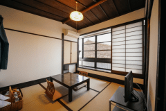 【本館】和室　4.5畳/椿