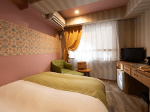 【訳ありシングル】ゆったり140センチ幅のシモンズ製のダブルベット。