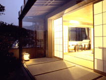 東山一望！坪庭付き特別室