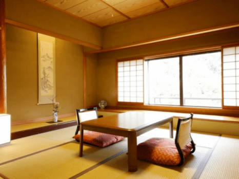 鳳凰殿特別室(秋)奥左手には14.5畳の本間、手前左手には8畳の副室、奥右手には6.5畳の副室など有