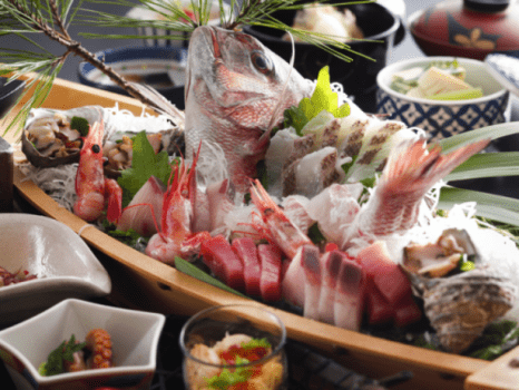 ～『舟盛グルメ』会席～春夏は当館で人気第1位になるおすすめ会席。※舟盛は2名様分