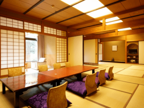 鳳凰殿・大部屋。10名様以上でもご利用頂ける広いお部屋です。