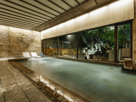 ～１階大浴場～
露天風呂と内湯を行ったり
来たりしながら温泉三昧。
ごゆっくりとお寛ぎ下さいませ。