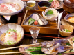  【お部屋で食べられる夕食膳※】和食中心にフレンチや中華のテイストが入った夕食膳。そのコラボを存分に♪
（※特に記載があるプランは除く）