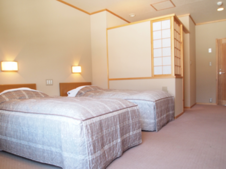 ツインルーム　バス無し・トイレ付