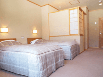 ツインルーム　バス無し・トイレ付