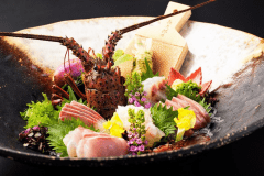 【清流荘"伊豆"会席】下田名産「金目鯛」をはじめ「伊勢海老・鮑」を贅沢に使用した会席料理に舌鼓