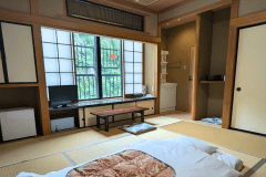 【本館】8畳和室（山側）