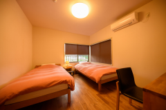 Twin Room/Shared Wash basin and Toilet