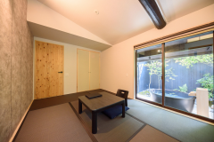 Japanese 6 Tatami Room/Semi Open-Air Bathroom included Wash basin and Toilet(SUMI)