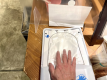 朝食会場では、バイキングの料理をプレートにのせるためのトングを持つ手にビニールのグローブをして頂きます！しかもそのグローブ通常は両手でしなくてはなかなか装着できなかったのですがパークホテル刈谷のエアーグローブは簡単に片手で素早く装着できます！