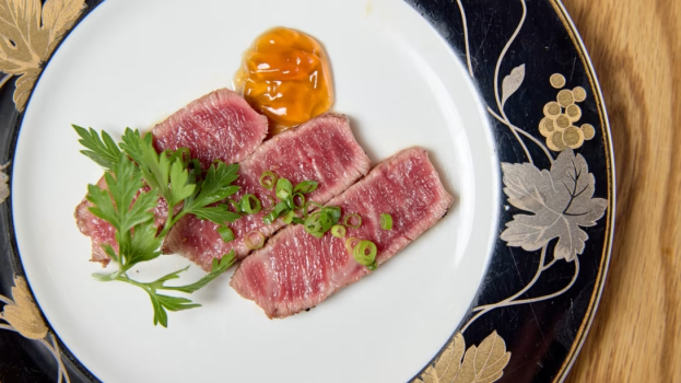 【秋の産直】ふらの和牛の源泉湯通し＆炙りやきんきといくらの土鍋ご飯など和洋中創作プレミアムコース☆夕食ドリンク飲み放題付き