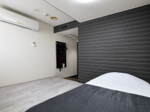 【ラージシングル】広めの客室でのんびりステイ