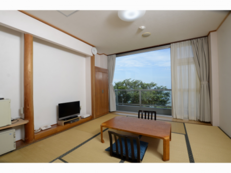 海側和室（３人部屋）
