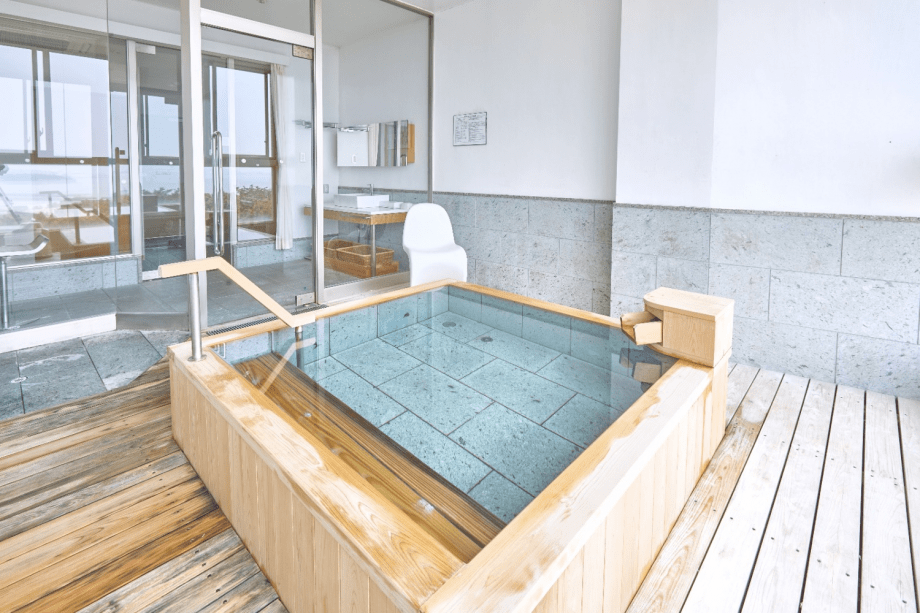 サンヒルズ三河湾 | 【展望温泉風呂付】三河湾ビューモダンスイート