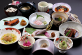 秋のイメージ写真。
秋は「新米」と「根菜類」が本当に美味しい。
特に、カラトリイモや藤沢かぶといった、この土地でしか味わえない野菜。
魚では「鮭」と「さわら」。