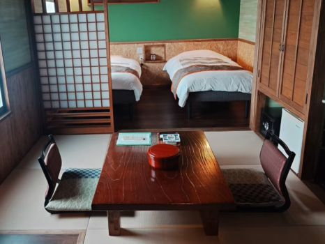 和室6畳＋寝室（シングルベッド２台）【鶴見】