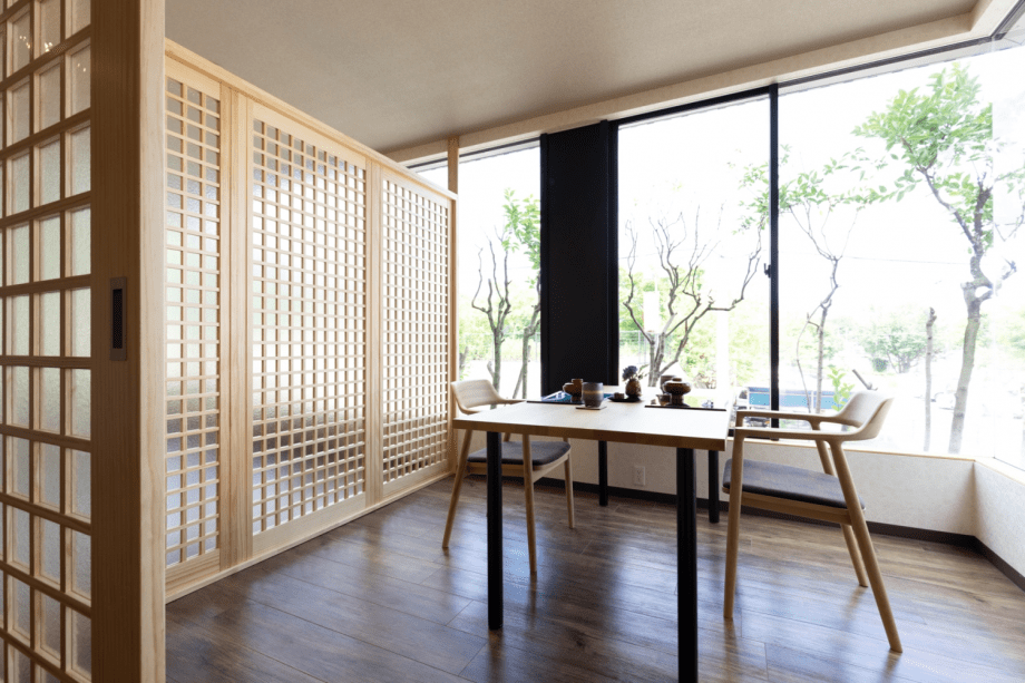 【Early Bird 30】 &ndash; &yen;4,400 Off for Two / Hot‑Spring Rooms & Semi‑Private Meals