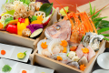 季節の魚介をホクホクの美味しさでお楽しみください（内容は季節によって異なります）