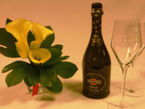 プランの特典　スパークリングワイン（仕入れ状況により銘柄が変わります。）