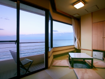 海側客室　掘りごたつ　広縁