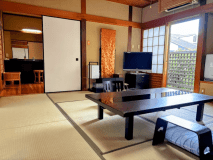 2階　和室１０畳一間