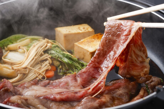 【定番】肉匠が目利きする和牛を味わう！お一人200g使用の和牛すき焼き鍋会席プラン（１泊２食付き）