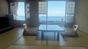部屋例本館