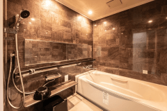 ■ジャグジー付システムバス（イメージ）体に心地よい刺激を与え、マッサージ効果・全身の血行など寛ぎのバスタイムを