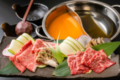 ■将軍■昆布だし・雲丹だしの2種の「だし」でA5長萩和牛、見蘭牛、むつみ豚しゃぶ鍋(写真はイメージ) ■将軍■昆布だし・雲丹だしの2種の「だし」でA5長萩和牛、見蘭牛、むつみ豚しゃぶ鍋(写真はイメージ)