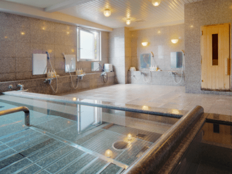 4階大浴場は1ヵ所を時間帯により男女入替でご利用頂けます。 （16：00～21：00男性、21：10～24：00女性、6：00～7：20男性、7：30～9：00女性）