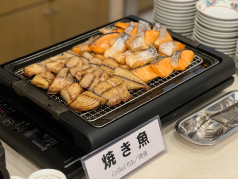 ご朝食一例（焼魚）