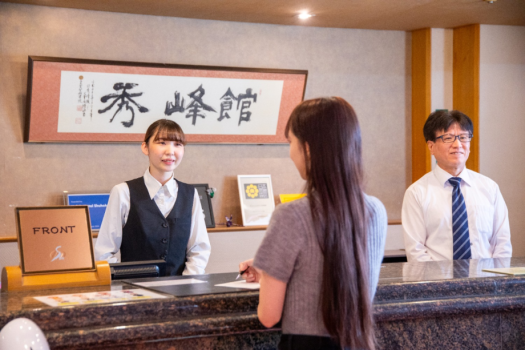スタッフが丁寧に応対いたします♪