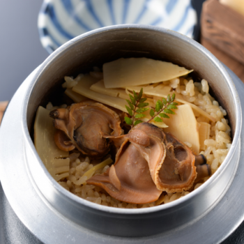 食事　季節の釜飯