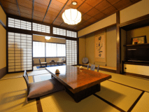 束間 つかま　ロフト