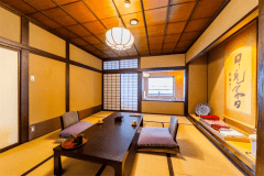 【束間の間】 檜の内湯