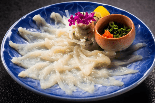 ■山口県の味覚【ふぐ】■贅沢にふぐ刺しを味わい尽くす(写真は3人盛) ■山口県の味覚【ふぐ】■贅沢にふぐ刺しを味わい尽くす(写真は3人盛)