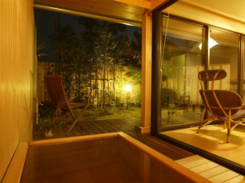 お部屋お任せだからお得。露天風呂付き客室で寛ぐ、SPプラン。(イメージ) お部屋お任せだからお得。露天風呂付き客室で寛ぐ、SPプラン。(イメージ)