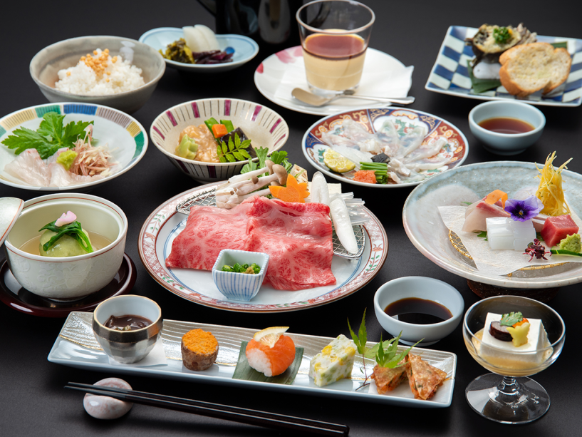 【夕食一例】四季旬彩会席／和牛や旬のお魚など山海の幸を味わうスタンダード会席。