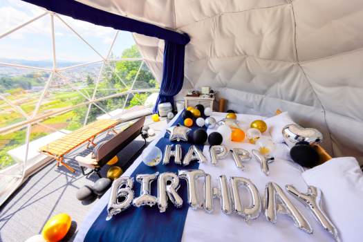 【ルームレイト】＜”Anniversary”プラン＞～大切な記念日を彩る”4大特典付き”。ホールケーキ＆スパークリング＆レイトアウト etc～〔1日5組限定〕