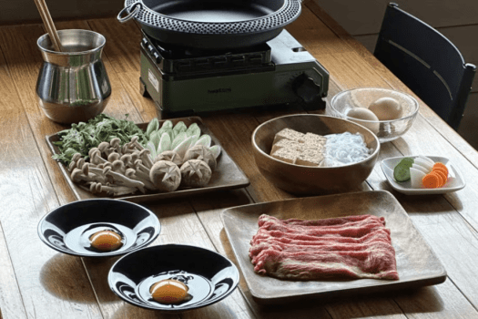 【1泊2食】＜冬期限定・ホットポット＞～甲州ワインビーフの”すき焼き”。山梨が育んだご当地牛鍋。芳醇な香りと旨味をあじわう～〈夕食・朝食付きプラン〉