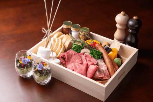 ■いぬやど会員限定・10％OFF■【1泊2食】＜絶景・グランピングBBQ＞～満を持して登場！待望のご当地BBQプラン！&rdquo;富士山・山梨&rdquo;の土地が育む豊かな美味を存分に～〈夕食・朝食付きプラン〉