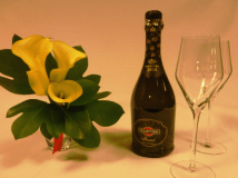 スパークリングワイン１本付