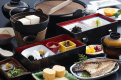 丹後・天橋立で彩ったボリューム満点の和朝食／例