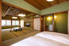 登録文化財棟【新春の館・和洋室】12帖の和室＋ベッドルーム