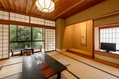 Hot Spring Retreat Wing [Natsu no Yakata] Japanese-Style Room (8 or more tatami mats/ approx. 12+ sqm)