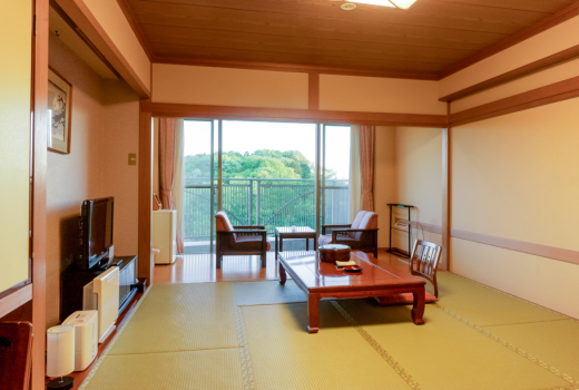 【喫煙室】和室10畳（36㎡／5名定員）
