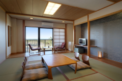 BRONZE ■ Japanese-style C room / 10 Tatami